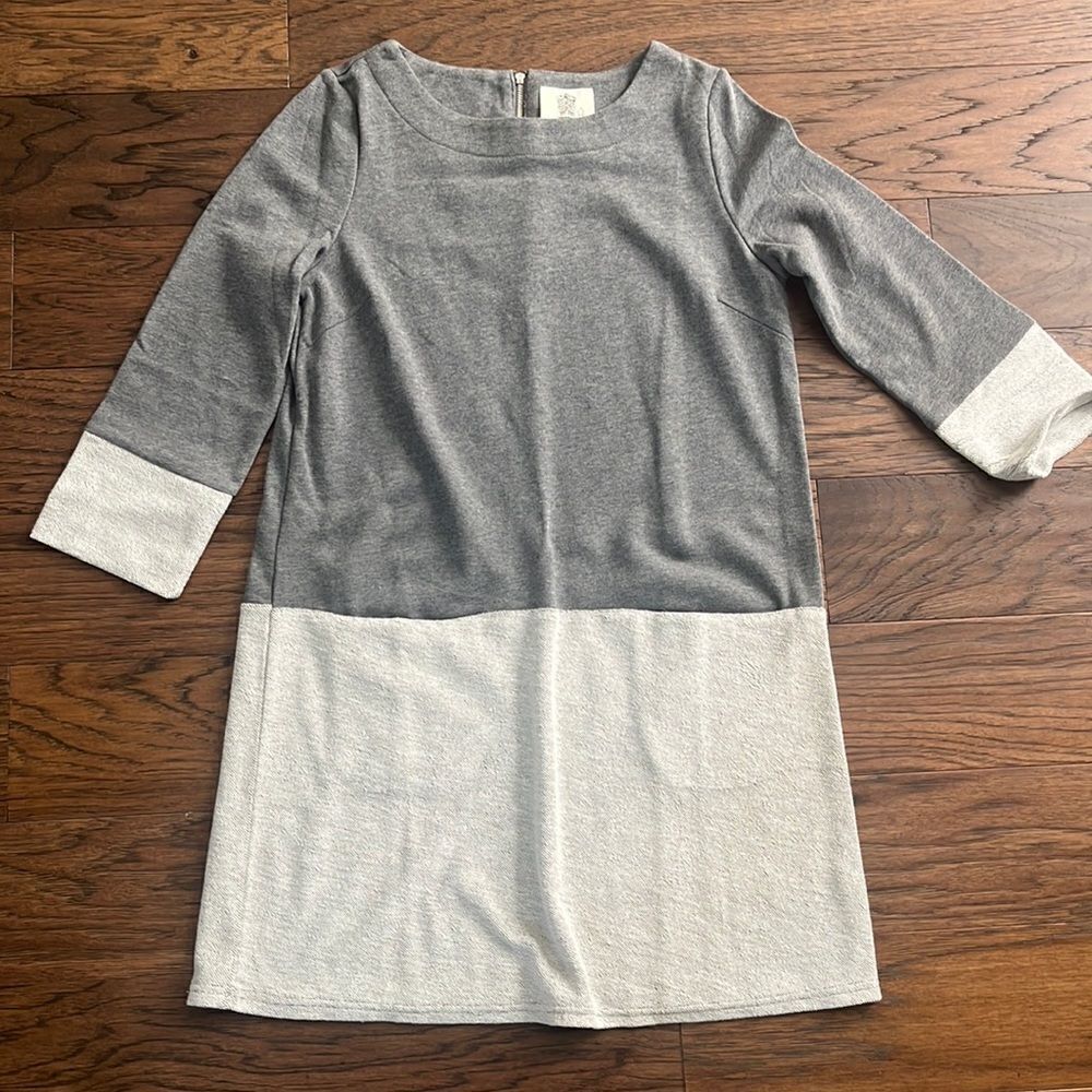Quarter sleeve Grey dress Kiki’s Closet size XS